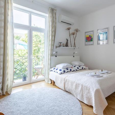 Gorgeous Flat Right Near The City Center บูดาเปสต์ ภายนอก รูปภาพ
