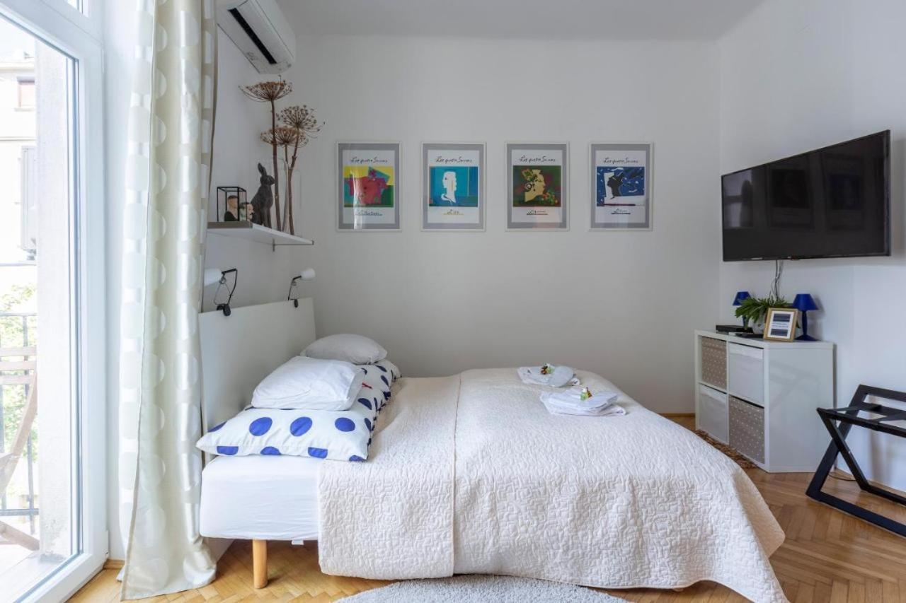 Gorgeous Flat Right Near The City Center บูดาเปสต์ ภายนอก รูปภาพ