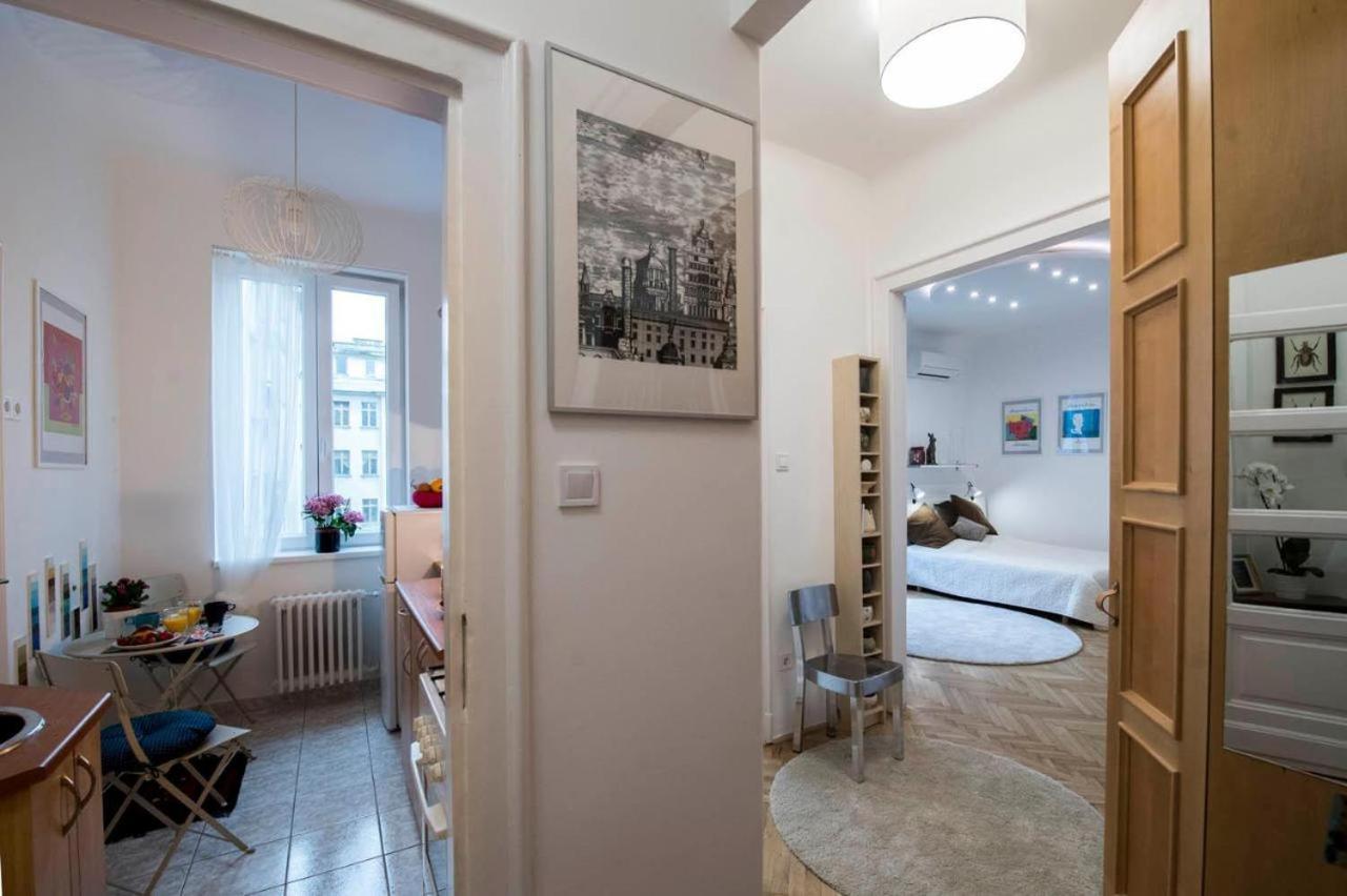 Gorgeous Flat Right Near The City Center บูดาเปสต์ ภายนอก รูปภาพ